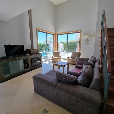 Luxury Olivia 10 - 15 Min To The Oura, Private Swimming Pool *